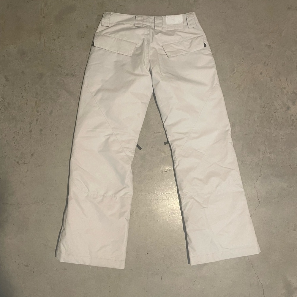 Oakley Women’s Loose-Fit Ski/Snowboard Pants - Picture 2 of 8